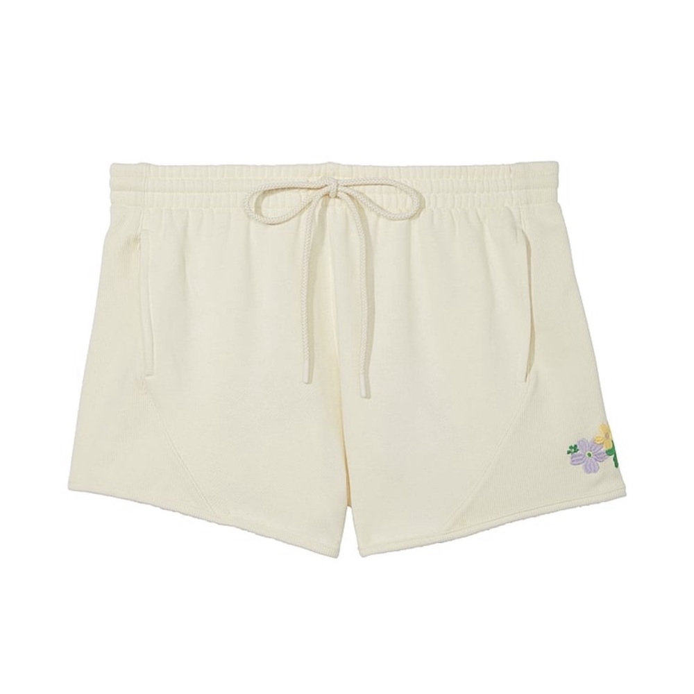 NWT Victoria’s Secret PINK Ivy Fleece Curved Hem Shorts Size M